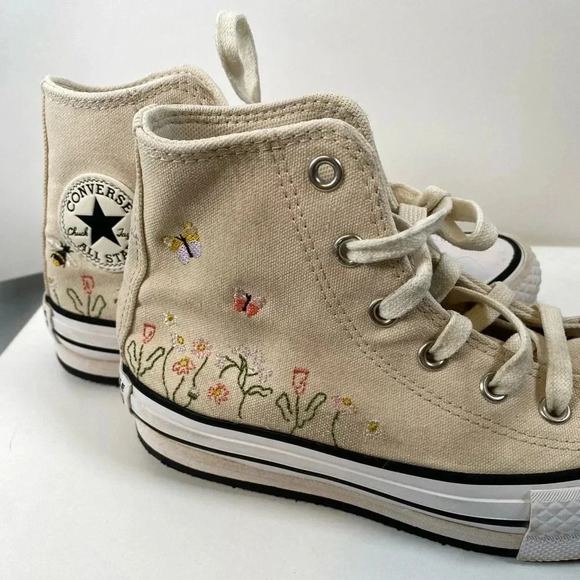 Converse Chuck Taylor All Star Lift Platform Hightops Floral Embroidery - Ivory - Picture 2 of 14